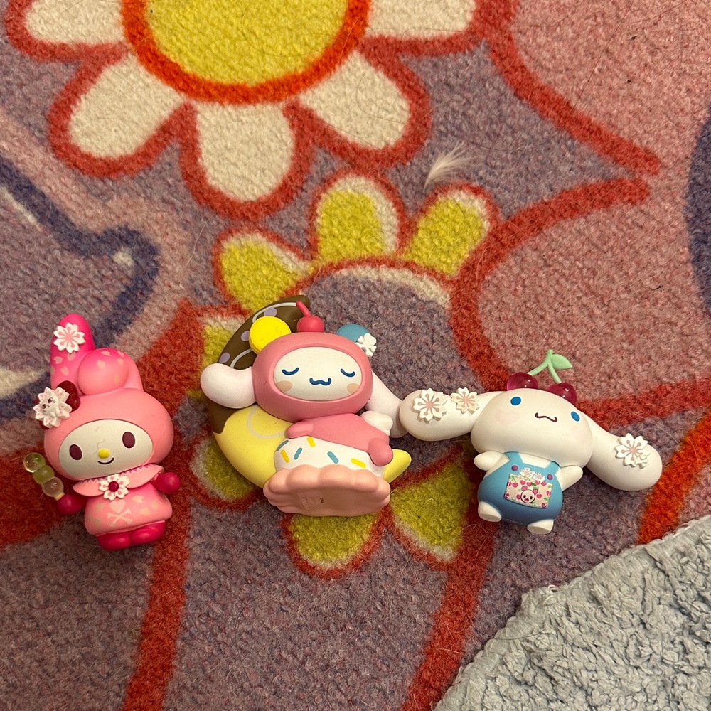 Cute Character Figurine Set - Pink, Yellow, White